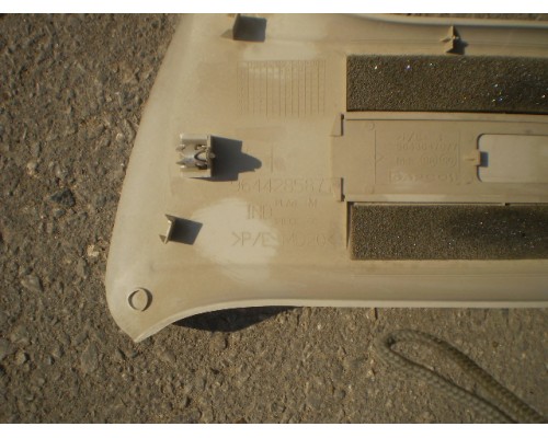 Обшивка стойки Peugeot 206 1998-2012 ()- купить на ➦ А50-Авторазбор по цене 200.00р.. Отправка в регионы.