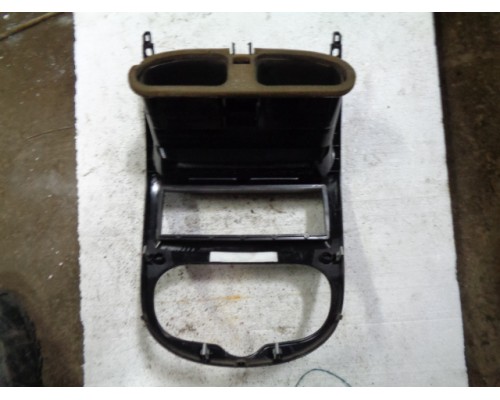 Накладка декоративная Peugeot 206 1998-2012 (8203 RA)- купить на ➦ А50-Авторазбор по цене 500.00р.. Отправка в регионы.