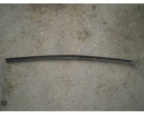 Накладка стекла переднего левого Peugeot 206 1998-2012 (9334 89)- купить на ➦ А50-Авторазбор по цене 200.00р.. Отправка в регионы.