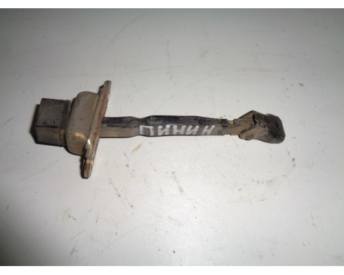 Ограничитель двери Mitsubishi Pajero Pinin H6,H7 1998-2006 (MR380851)- купить на ➦ А50-Авторазбор по цене 350.00р.. Отправка в регионы.