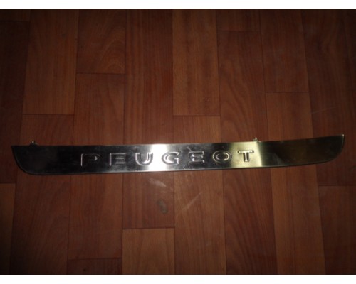 Накладка порога (внутренняя) Peugeot 308 2007-2015 (9680369680)- купить на ➦ А50-Авторазбор по цене 1550.00р.. Отправка в регионы.