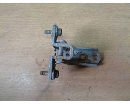 Петля двери передней правой нижняя Mitsubishi Pajero Pinin H6,H7 1998-2006 (MR292179)- купить на ➦ А50-Авторазбор по цене 150.00р.. Отправка в регионы.