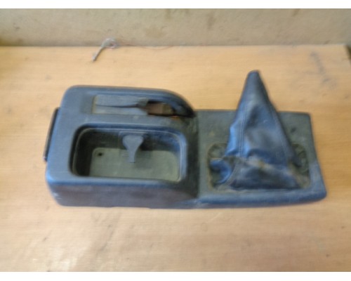 Консоль Mitsubishi Pajero Pinin H6,H7 1998-2006 (MR600270)- купить на ➦ А50-Авторазбор по цене 1000.00р.. Отправка в регионы.