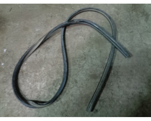 Уплотнитель (внутри) Peugeot 206 1998-2012 ()- купить на ➦ А50-Авторазбор по цене 450.00р.. Отправка в регионы.