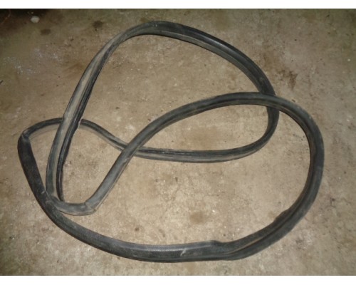 Уплотнитель двери Peugeot 206 1998-2012 ()- купить на ➦ А50-Авторазбор по цене 500.00р.. Отправка в регионы.