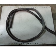 Уплотнитель (внутри) Peugeot 206 1998-2012