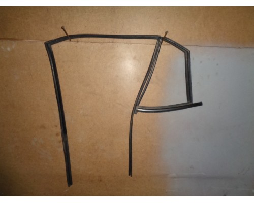 Уплотнитель стекла задней двери внутренний Hyundai I10 2007-2013 (832310X000)- купить на ➦ А50-Авторазбор по цене 250.00р.. Отправка в регионы.