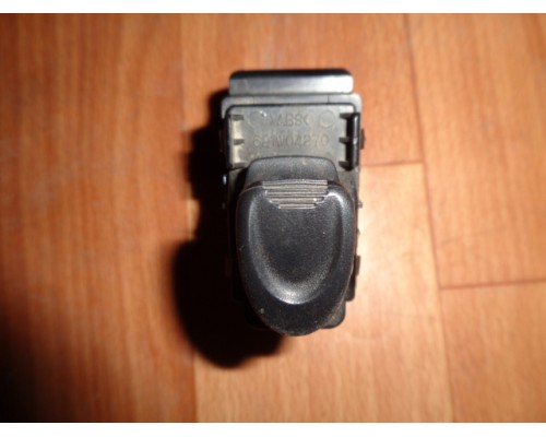 Кнопка стеклоподъемника Daewoo Matiz (M100/M150) 1998-2015 (96563828)- купить на ➦ А50-Авторазбор по цене 250.00р.. Отправка в регионы.