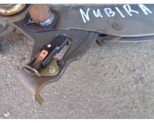 Рычаг стояночного тормоза (ручник) Daewoo Nubira 1997-1999 (96300441)- купить на ➦ А50-Авторазбор по цене 1000.00р.. Отправка в регионы.