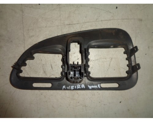 Накладка декоративная Daewoo Nubira 1997-1999 (96245850)- купить на ➦ А50-Авторазбор по цене 450.00р.. Отправка в регионы.