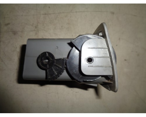 Дефлектор воздушный Chery Amulet (A15) 2006-2012 (A155305210)- купить на ➦ А50-Авторазбор по цене 350.00р.. Отправка в регионы.