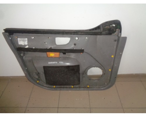 Обшивка двери передняя правая Kia Sorento 2002-2009 (823023E000W3)- купить на ➦ А50-Авторазбор по цене 1900.00р.. Отправка в регионы.