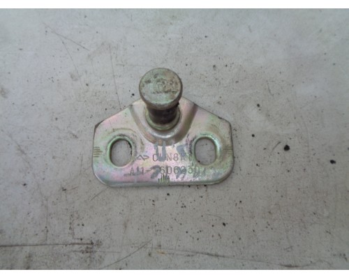 Ответная часть замка багажника Chery Amulet (A15) 2006-2012 (A115606230)- купить на ➦ А50-Авторазбор по цене 150.00р.. Отправка в регионы.