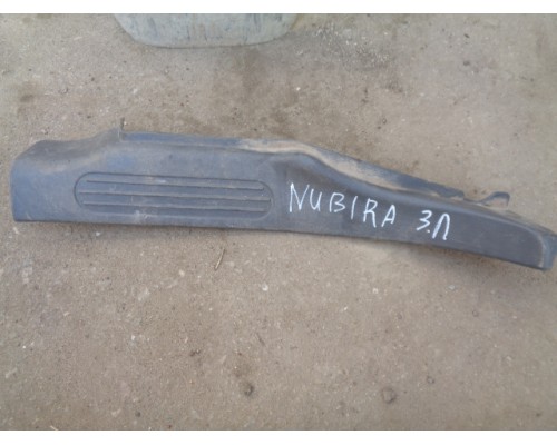 Накладка порога (внутренняя) Daewoo Nubira 1997-1999 ()- купить на ➦ А50-Авторазбор по цене 150.00р.. Отправка в регионы.