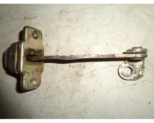 Ограничитель двери Daewoo Nubira 1997-1999 (96259088)- купить на ➦ А50-Авторазбор по цене 200.00р.. Отправка в регионы.