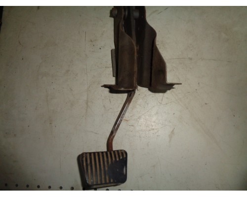 Педаль тормоза Daewoo Nubira 1997-1999 ()- купить на ➦ А50-Авторазбор по цене 500.00р.. Отправка в регионы.