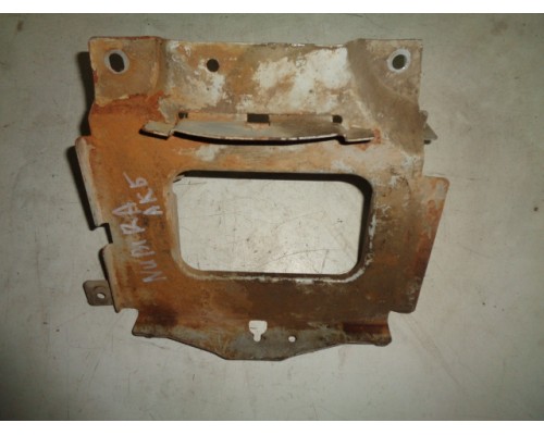 Крепление АКБ (корпус/подставка) Daewoo Nubira 1997-1999 ()- купить на ➦ А50-Авторазбор по цене 700.00р.. Отправка в регионы.