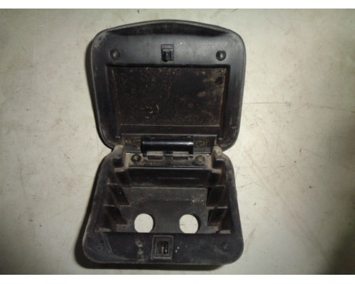 Пепельница Daewoo Nubira 1997-1999 ()- купить на ➦ А50-Авторазбор по цене 500.00р.. Отправка в регионы.