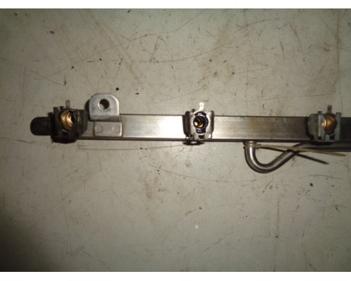 Топливная рейка (рампа) Chery Fora (A21) 2006-2010 (111121010)- купить на ➦ А50-Авторазбор по цене 900.00р.. Отправка в регионы.