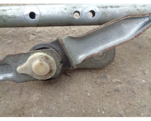 Трапеция стеклоочистителя Tagaz Vega (C100) 2009-2010 ()- купить на ➦ А50-Авторазбор по цене 950.00р.. Отправка в регионы.