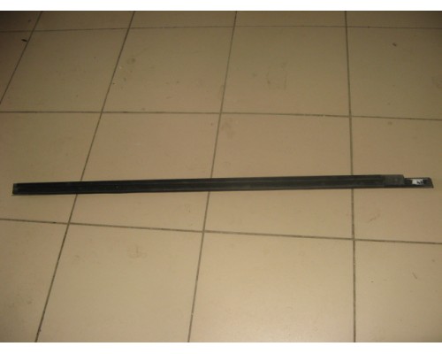 Накладка стекла переднего левого Ford Mondeo IV 2007-2015 (8S71A20563CC)- купить на ➦ А50-Авторазбор по цене 600.00р.. Отправка в регионы.