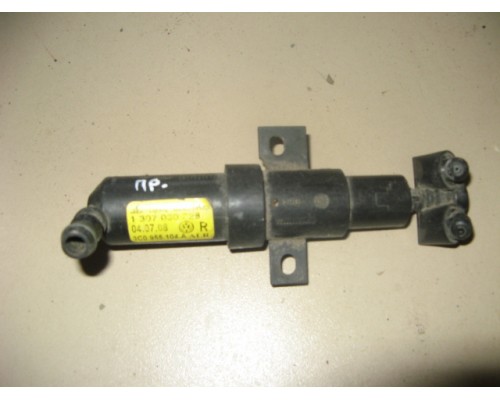 Форсунка омывателя фары Volkswagen Passat B6 2005-2011 (3C0955104A)- купить на ➦ А50-Авторазбор по цене 1200.00р.. Отправка в регионы.