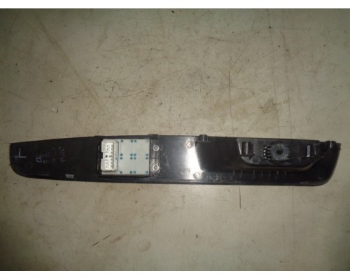 Кнопка стеклоподъемника Hyundai I10 2007-2013 ()- купить на ➦ А50-Авторазбор по цене 250.00р.. Отправка в регионы.