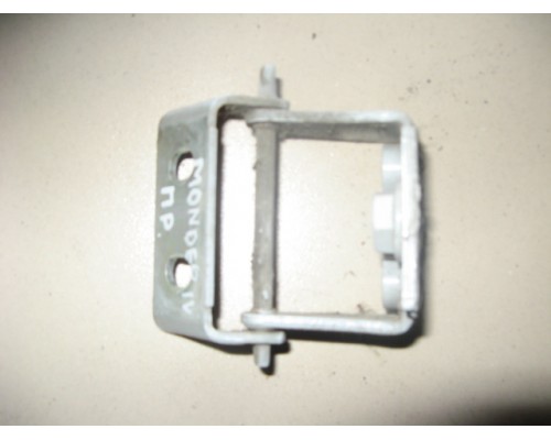 Петля двери багажника Ford Mondeo IV 2007-2015 ()- купить на ➦ А50-Авторазбор по цене 300.00р.. Отправка в регионы.