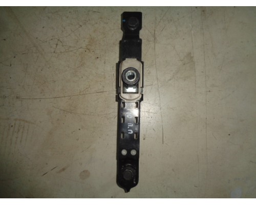 Регулятор высоты ремня безопасности Hyundai I10 2007-2013 (888903X000)- купить на ➦ А50-Авторазбор по цене 500.00р.. Отправка в регионы.