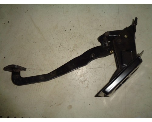 Педаль тормоза Chery Fora (A21) 2006-2010 (A213504010)- купить на ➦ А50-Авторазбор по цене 250.00р.. Отправка в регионы.