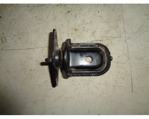 Кронштейн Hyundai I10 2007-2013 ()- купить на ➦ А50-Авторазбор по цене 300.00р.. Отправка в регионы.