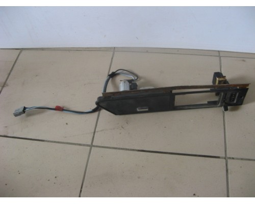 Накладка (кузов внутри) Ford America Aerostar 1986-1997 ()- купить на ➦ А50-Авторазбор по цене 1000.00р.. Отправка в регионы.