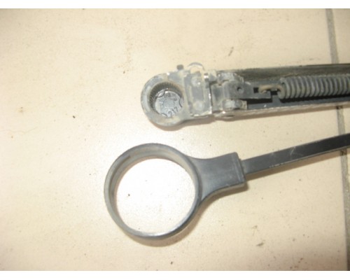 Поводок дворника задний (заднего) Ford America Aerostar 1986-1997 ()- купить на ➦ А50-Авторазбор по цене 900.00р.. Отправка в регионы.