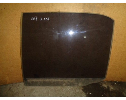 Стекло двери Mitsubishi Colt 1992-1996 (MB794097)- купить на ➦ А50-Авторазбор по цене 600.00р.. Отправка в регионы.