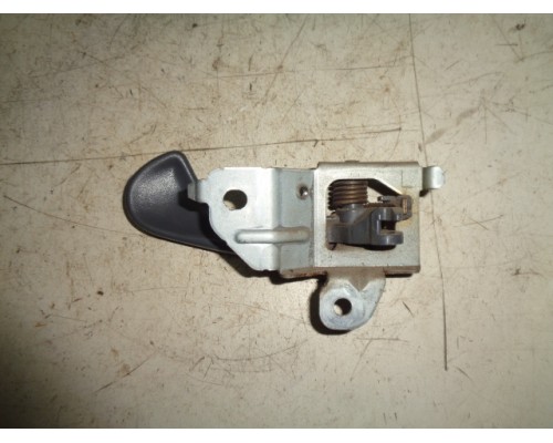 Ручка двери внутренняя Mitsubishi Colt 1992-1996 (MB794018)- купить на ➦ А50-Авторазбор по цене 250.00р.. Отправка в регионы.