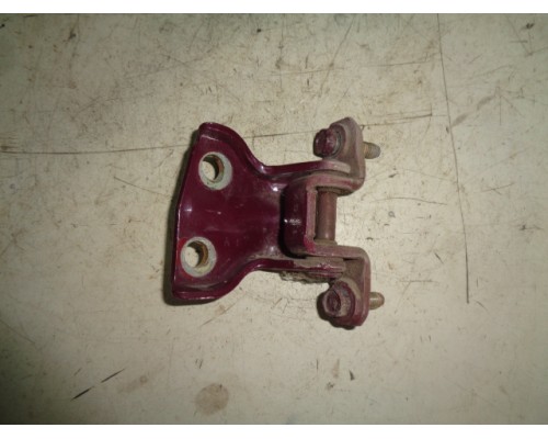 Петля двери задней левой верхняя Mitsubishi Colt 1992-1996 (MB546471)- купить на ➦ А50-Авторазбор по цене 100.00р.. Отправка в регионы.