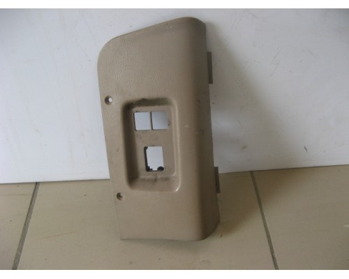 Накладка (кузов внутри) Ford America Aerostar 1986-1997 ()- купить на ➦ А50-Авторазбор по цене 400.00р.. Отправка в регионы.