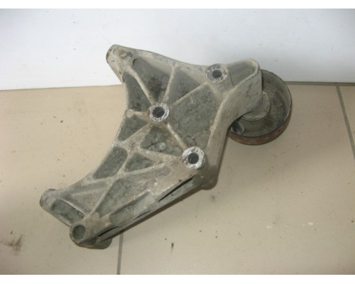 Кронштейн Ford America Aerostar 1986-1997 ()- купить на ➦ А50-Авторазбор по цене 2500.00р.. Отправка в регионы.