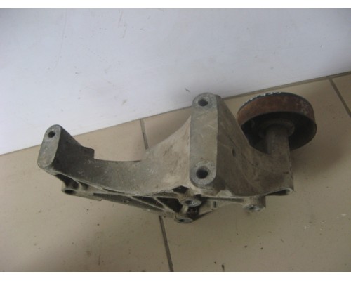 Кронштейн Ford America Aerostar 1986-1997 ()- купить на ➦ А50-Авторазбор по цене 2500.00р.. Отправка в регионы.