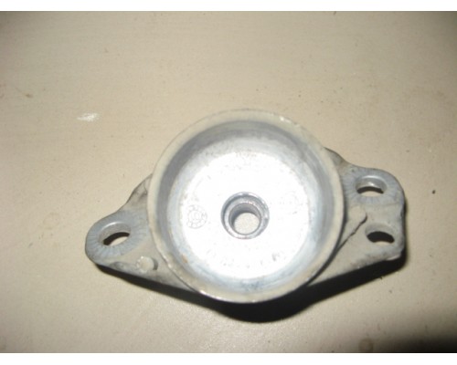 Опора заднего амортизатора Volkswagen Golf IV/Bora 1997-2005 ()- купить на ➦ А50-Авторазбор по цене 300.00р.. Отправка в регионы.