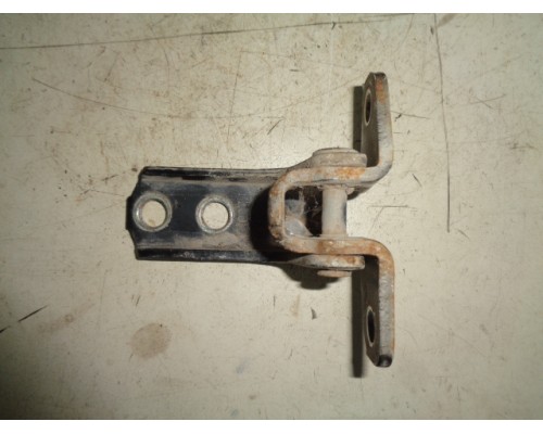 Петля двери Hafei PRINCIP HFJ7161 2004-2010 ()- купить на ➦ А50-Авторазбор по цене 100.00р.. Отправка в регионы.