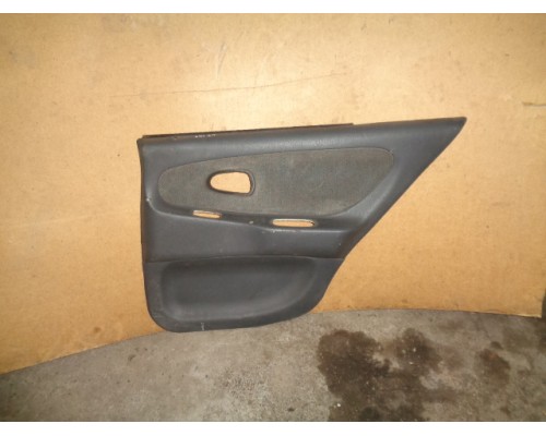 Обшивка двери задняя правая Mitsubishi Colt 1992-1996 (MB961079)- купить на ➦ А50-Авторазбор по цене 500.00р.. Отправка в регионы.