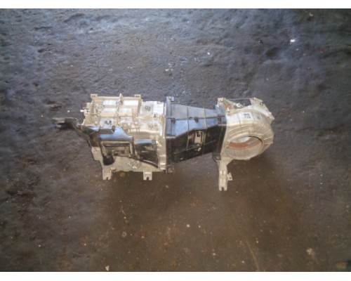 Корпус отопителя Mitsubishi Colt 1992-1996 (MR116186)- купить на ➦ А50-Авторазбор по цене 2000.00р.. Отправка в регионы.