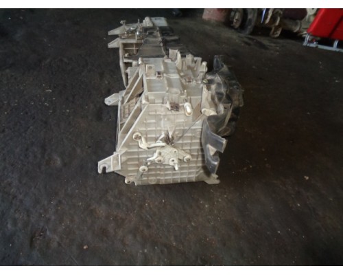 Корпус отопителя Mitsubishi Colt 1992-1996 (MR116186)- купить на ➦ А50-Авторазбор по цене 2000.00р.. Отправка в регионы.