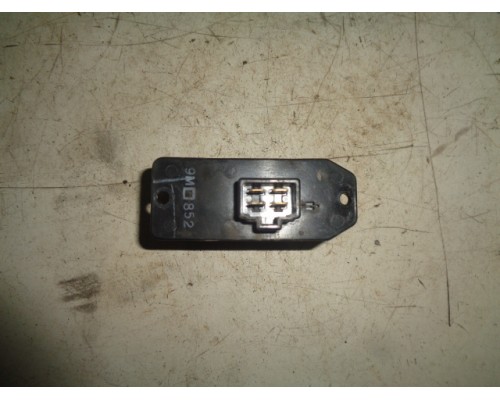 Резистор отопителя Mitsubishi Colt 1992-1996 ()- купить на ➦ А50-Авторазбор по цене 450.00р.. Отправка в регионы.