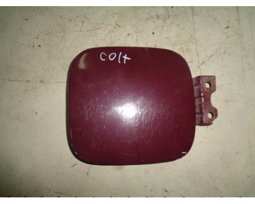 Лючок бензобака Mitsubishi Colt 1992-1996 ()- купить на ➦ А50-Авторазбор по цене 350.00р.. Отправка в регионы.