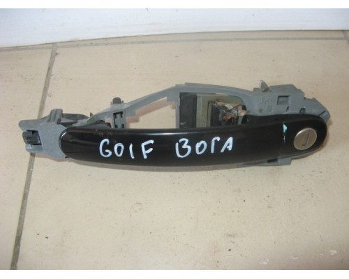 Ручка двери наружняя Volkswagen Bora 1998-2005 ()- купить на ➦ А50-Авторазбор по цене 900.00р.. Отправка в регионы.