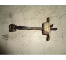 Ограничитель двери Mitsubishi Colt 1992-1996