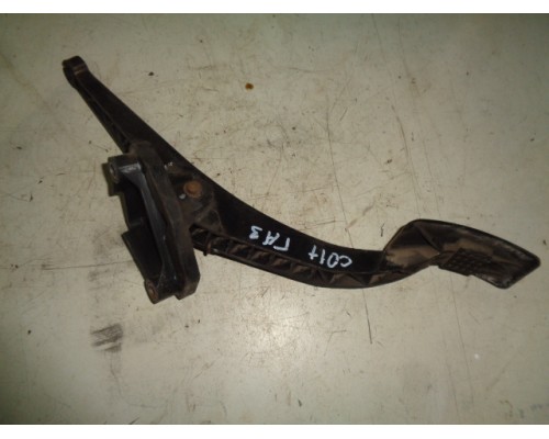 Педаль газа Mitsubishi Colt 1992-1996 ()- купить на ➦ А50-Авторазбор по цене 400.00р.. Отправка в регионы.