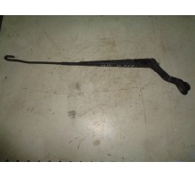 Поводок дворников передний левый/ правый Mitsubishi Colt 1992-1996